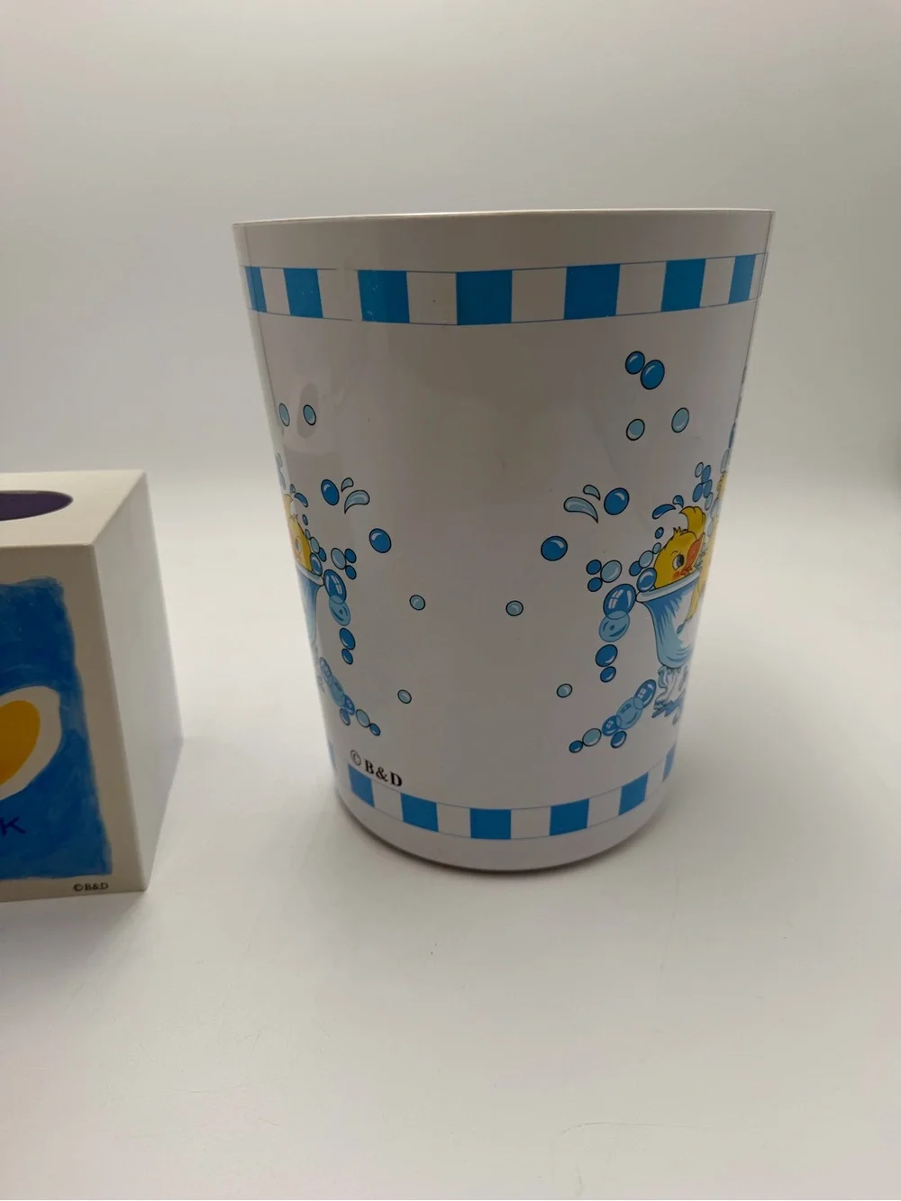 Vintage Duck Bathroom Decor Set Tissue Box Cover Wastebasket Trash Can Kids